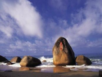 <海島盛宴三亞雙飛五日游>（?？谕担?晚海島沙灘酒店、1晚180°海景房、一次旅行多重體驗！