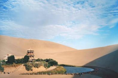  <青海湖 茶卡鹽湖 塔爾寺 張掖丹霞 莫高窟 鳴沙山 月牙泉>純玩深度八日游